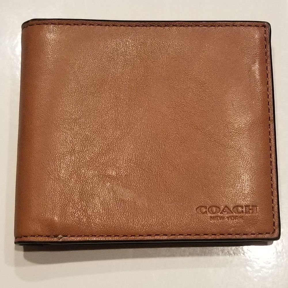 Coach Men's wallet tan NWOT